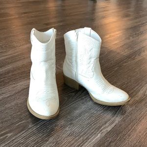 Free People cowboy boots! Barely worn.